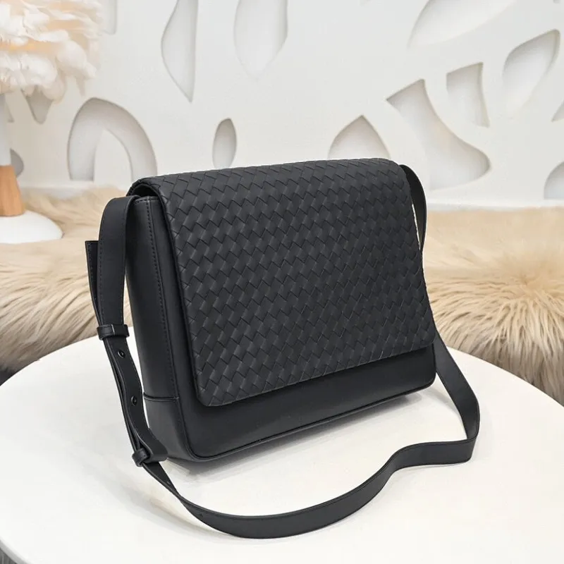 All categories 💚 Top version men’s bags 💚 BV 2024 new BV crossbody bag